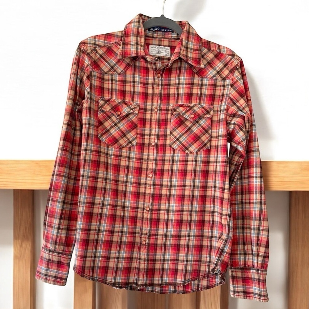 It’s Jachs flannel shirt, size M, heavyweight,covered snap buttons, cotton, EUC